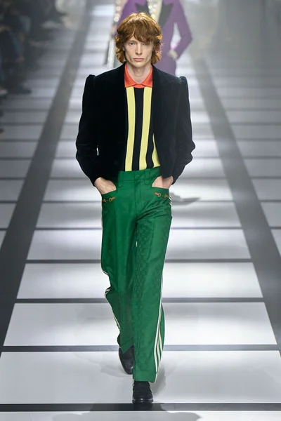 Look 4